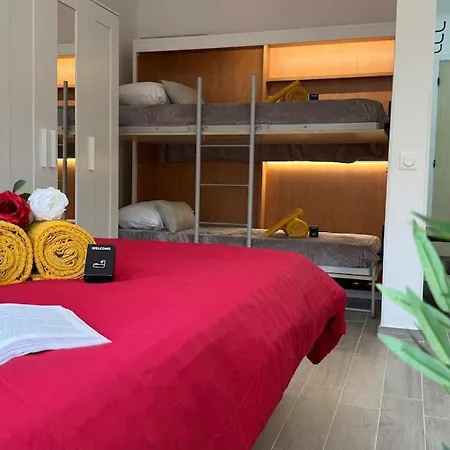 Maisongiusy Di Sheila- Proche Centre - Clim - Wifi مينتون