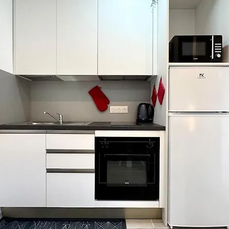 Maisongiusy Di Sheila- Proche Centre - Clim - Wifi شقة